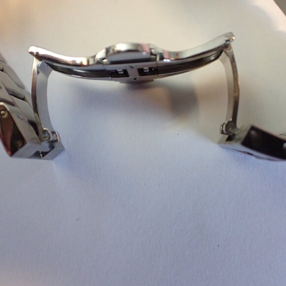 VINCE CAMUTO VC/5313 Quartz All SS Chrono Unisex Wristwatch - Picture 7 of 9